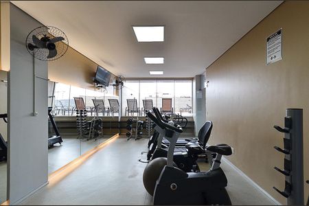 Apartamento à venda com 136m², 2 quartos e 2 vagas Apartamento à venda com 136m², 2 quartos e 2 vagasÁrea comum - Academia