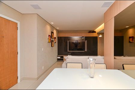 Apartamento à venda com 136m², 2 quartos e 2 vagas Apartamento à venda com 136m², 2 quartos e 2 vagasSala Ambientes