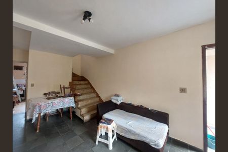 Sala de casa à venda com 2 quartos, 109m² em Jardim das Flores, São Paulo