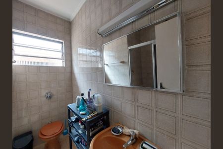 Casa à venda com 109m², 2 quartos e 1 vaga Casa à venda com 109m², 2 quartos e 1 vagaBanheiro