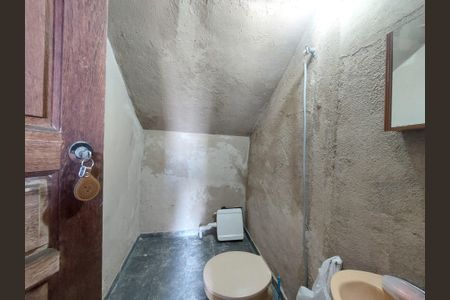 Casa à venda com 109m², 2 quartos e 1 vaga Casa à venda com 109m², 2 quartos e 1 vagaBanheiro do Salão de Festas