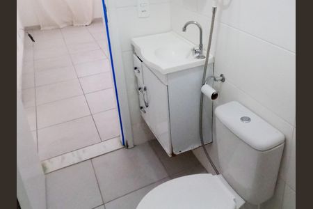 Apartamento para alugar com 44m², 2 quartos e sem vaga Apartamento para alugar com 44m², 2 quartos e sem vagaBanheiro