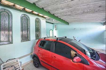 Casa à venda com 128m², 2 quartos e 2 vagas Casa à venda com 128m², 2 quartos e 2 vagasGaragem