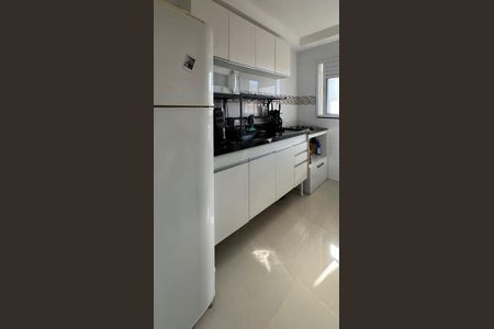 Cozinha de apartamento para alugar com 1 quarto, 27m² em Vila Isolina Mazzei, São Paulo