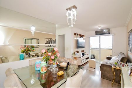 Sala de apartamento para alugar com 2 quartos, 60m² em Jd. Sao Judas Tadeu, Guarulhos