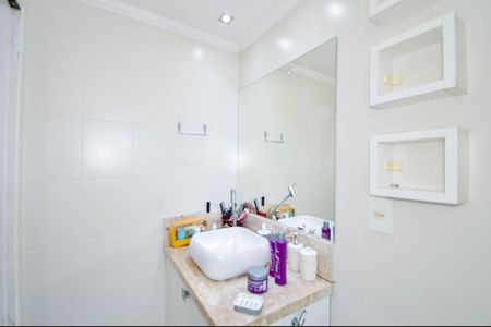 Apartamento à venda com 60m², 2 quartos e 1 vaga Apartamento à venda com 60m², 2 quartos e 1 vagaBanheiro da Suíte