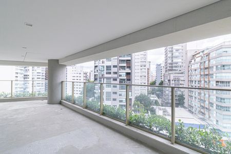 Apartamento à venda com 220m², 3 quartos e 3 vagasVaranda gourmet