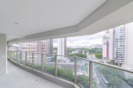 Apartamento à venda com 220m², 3 quartos e 3 vagasVaranda gourmet