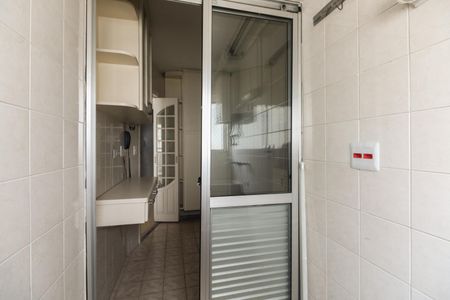 Apartamento para alugar com 66m², 2 quartos e 1 vagaÁrea de Serviço 