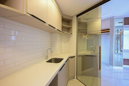 Apartamento à venda com 72m², 2 quartos e 1 vagaÁrea de Serviço