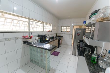 Casa para alugar com 166m², 3 quartos e 2 vagas Casa para alugar com 166m², 3 quartos e 2 vagasCozinha