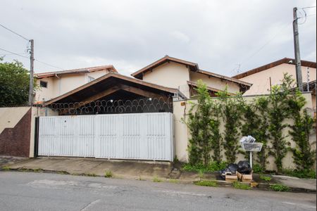 Casa para alugar com 166m², 3 quartos e 2 vagas Casa para alugar com 166m², 3 quartos e 2 vagasFachada da Casa