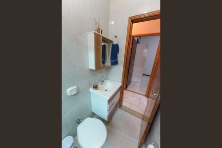 Casa para alugar com 166m², 3 quartos e 2 vagas Casa para alugar com 166m², 3 quartos e 2 vagasBanheiro Social