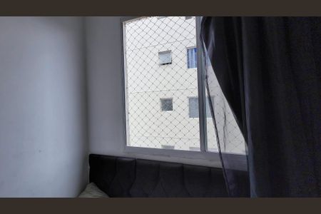 Apartamento para alugar com 2 quartos, 42m² em Jardim das Oliveiras, Itaquaquecetuba
