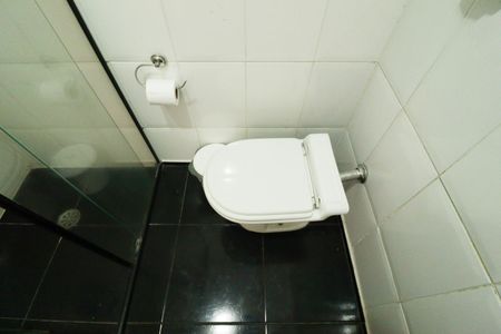 Apartamento para alugar com 73m², 2 quartos e sem vagaBanheiro