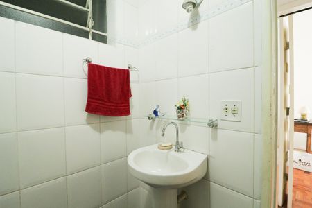 Apartamento para alugar com 73m², 2 quartos e sem vagaBanheiro