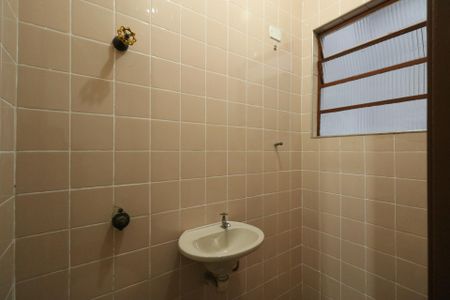 Casa para alugar com 154m², 3 quartos e 2 vagasBanheiro da Suíte