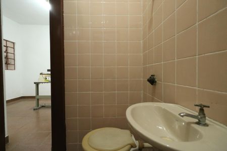 Casa para alugar com 154m², 3 quartos e 2 vagasBanheiro da Suíte