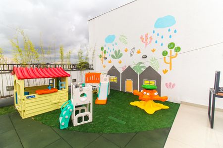 Apartamento para alugar com 35m², 2 quartos e sem vagaTerraço - Playground