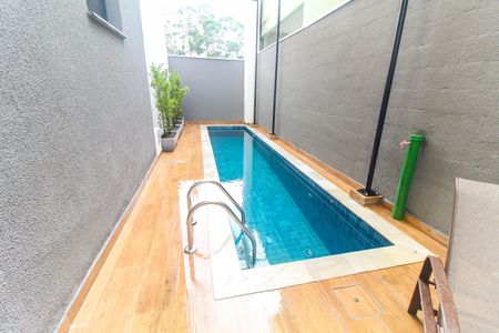 Apartamento para alugar com 35m², 2 quartos e sem vagaÁrea comum - Piscina