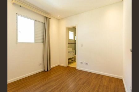 Casa de condomínio à venda com 245m², 3 quartos e 4 vagasQuarto