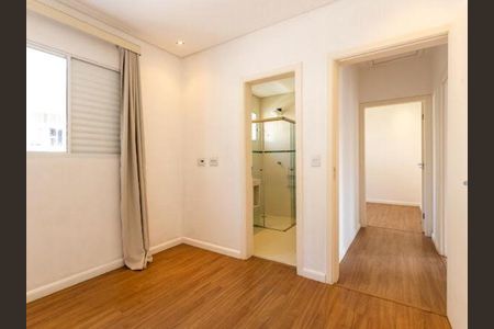 Casa de condomínio à venda com 245m², 3 quartos e 4 vagasQuarto