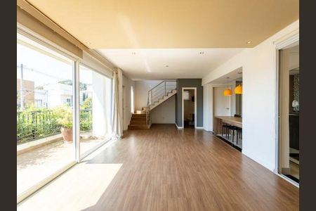 Casa de condomínio à venda com 245m², 3 quartos e 4 vagasSala