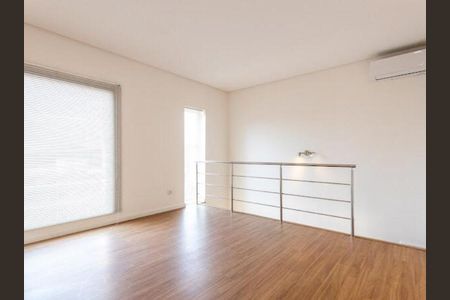 Casa de condomínio à venda com 245m², 3 quartos e 4 vagasSala 2