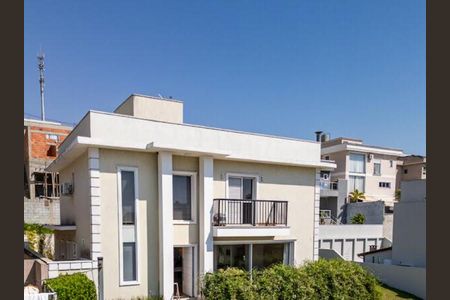 Casa de condomínio à venda com 245m², 3 quartos e 4 vagasFachada