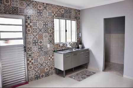 Detalhe - Sala e Cozinha de casa para alugar com 2 quartos, 60m² em São Domingos, São Paulo