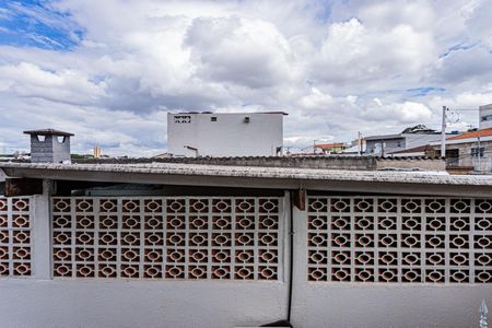 Vista sala de casa para alugar com 1 quarto, 85m² em São Domingos, São Paulo