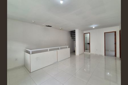 Casa de condomínio para alugar com 136m², 4 quartos e sem vagaSala 2