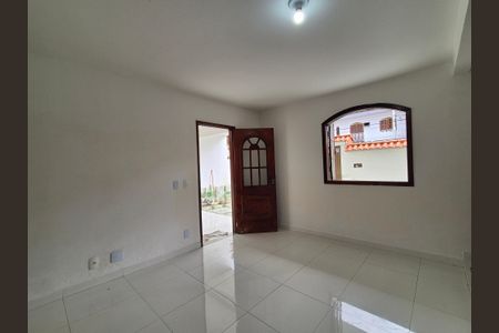 Casa de condomínio para alugar com 136m², 4 quartos e sem vagaSala 