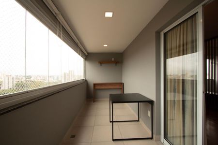 Apartamento para alugar com 57m², 1 quarto e 2 vagasVaranda Quarto 