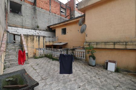 Casa para alugar com 30m², 1 quarto e sem vagaQuintal