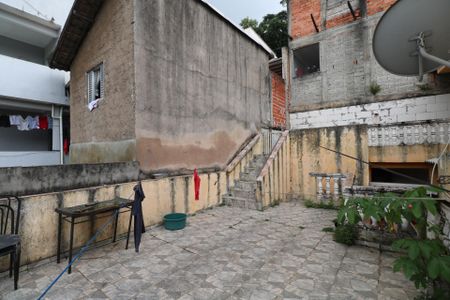 Casa para alugar com 30m², 1 quarto e sem vagaQuintal