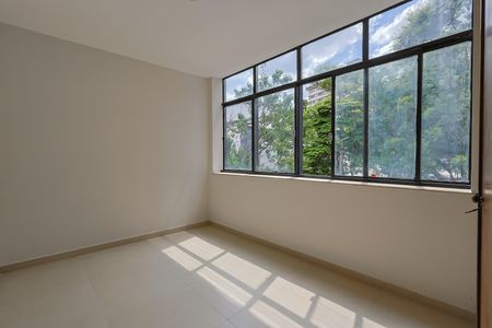 Apartamento à venda com 3 quartos, 95m² em Sion, Belo Horizonte