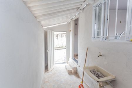 Casa para alugar com 50m², 1 quarto e sem vagaÁrea de Serviço