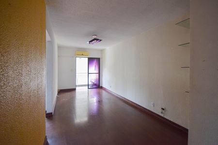 Sala de apartamento para alugar com 2 quartos, 61m² em Taquara, Rio de Janeiro