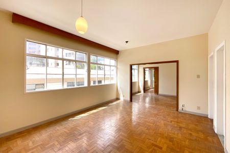 Sala de apartamento à venda com 2 quartos, 104m² em Serra, Belo Horizonte