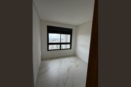 Apartamento para alugar com 76m², 2 quartos e 2 vagas