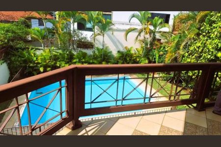 Casa para alugar com 515m², 5 quartos e 4 vagas