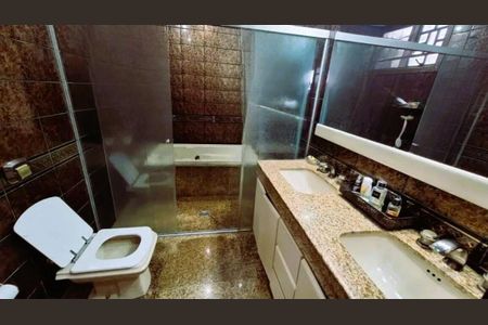 Casa para alugar com 515m², 5 quartos e 4 vagas