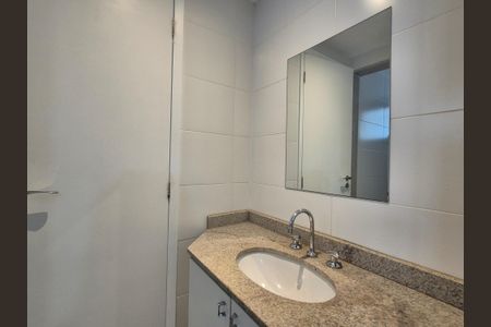 Apartamento para alugar com 169m², 3 quartos e 2 vagasBanheiro canadense 