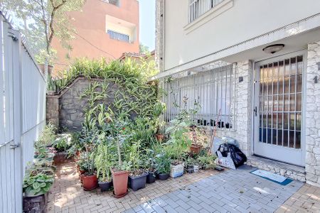Garagem de casa à venda com 3 quartos, 180m² em Ipiranga, São Paulo