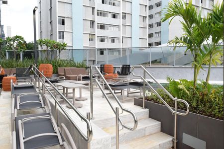 Studio à venda com 29m², 1 quarto e 1 vagaPiscina