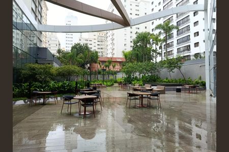 Studio à venda com 29m², 1 quarto e 1 vaga Studio à venda com 29m², 1 quarto e 1 vagaPraça central