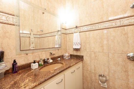 Casa para alugar com 3 quartos, 550m² em Inconfidentes, Contagem