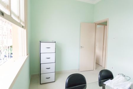 Casa à venda com 100m², 3 quartos e sem vagaquarto 1