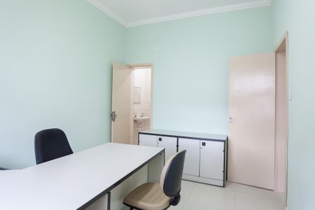 Casa à venda com 100m², 3 quartos e sem vagasuite 